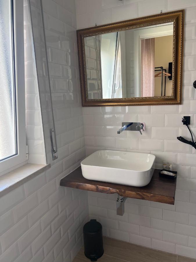Medusa Duomo Guest House نابولي المظهر الخارجي الصورة